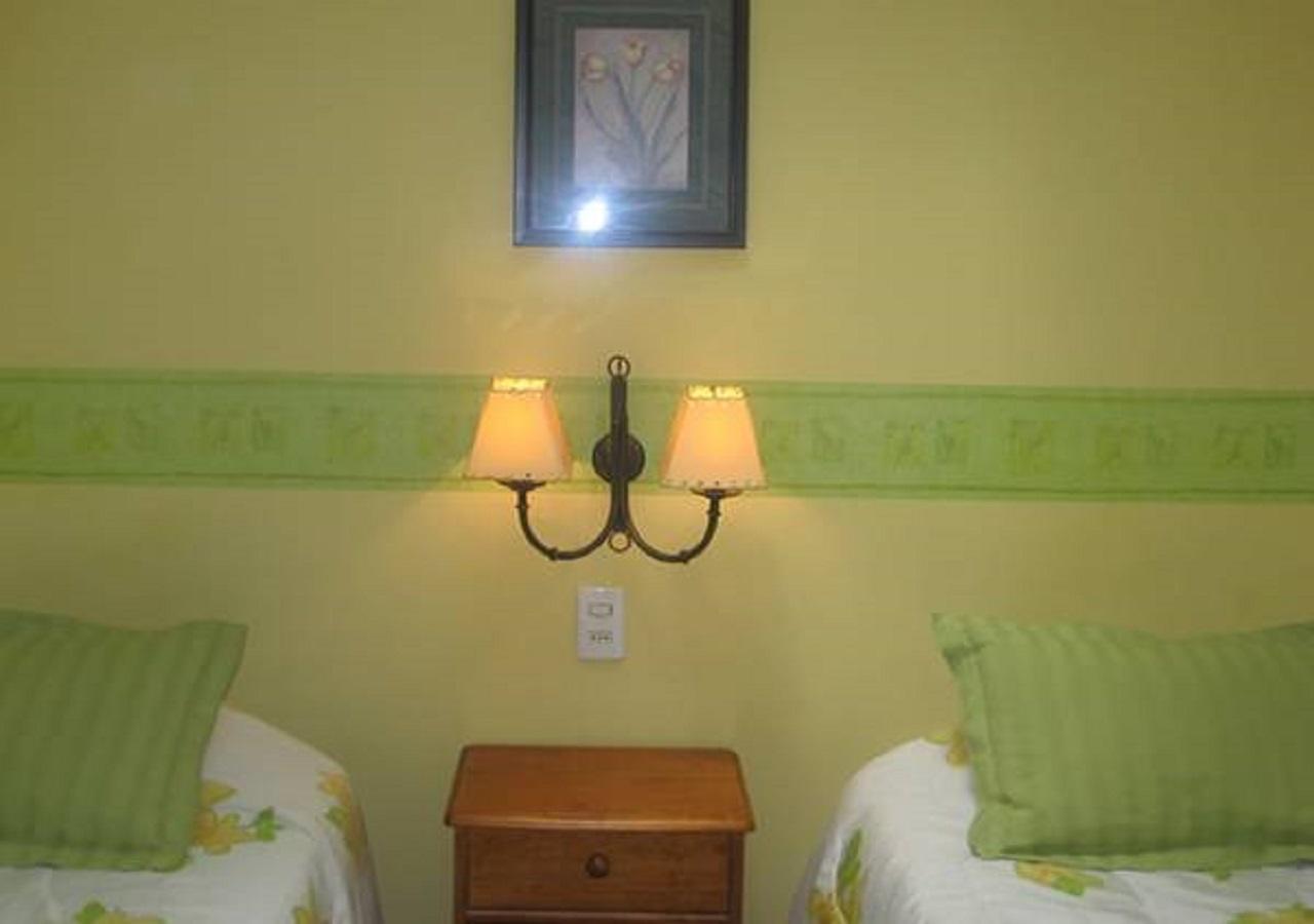 Hostal South Wind I Puerto Natales Extérieur photo